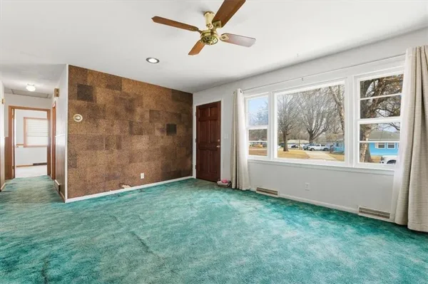 $199,900 | 2500 Hillside Drive, Harrisonville, MO 64701