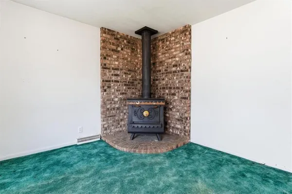 $199,900 | 2500 Hillside Drive, Harrisonville, MO 64701