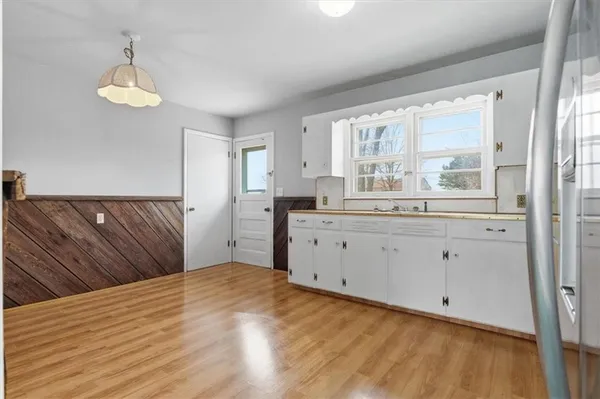 $199,900 | 2500 Hillside Drive, Harrisonville, MO 64701