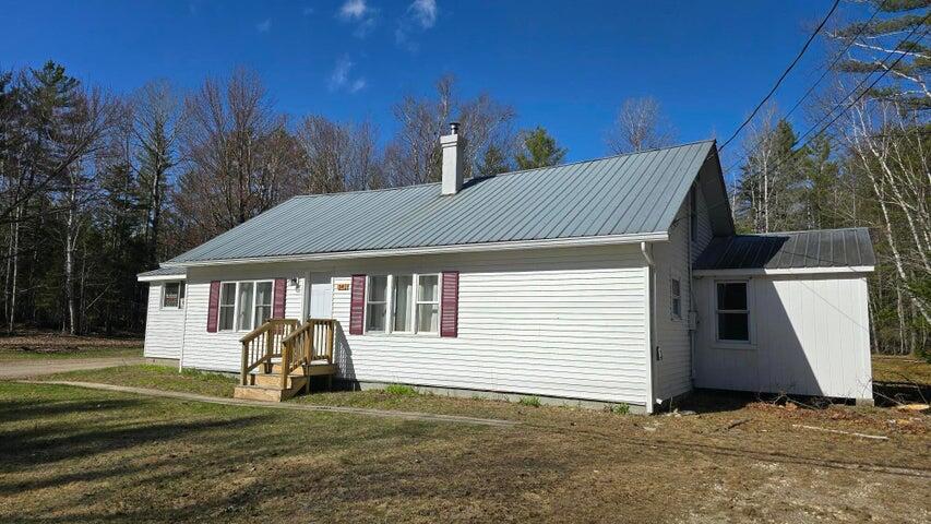 341 East Andover Road Andover, ME 04226 - Photo 3 of 38 20250502163628895064000000-o