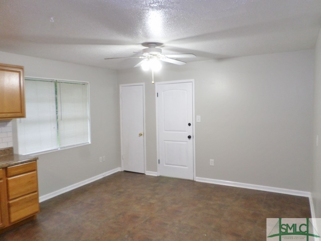 304 Middleton Street Pooler, GA 31322 - Photo 6 of 18 Gallery Image 6