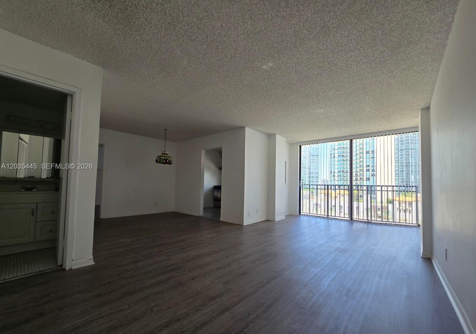 16909 North Bay Road, Unit 1020 Sunny Isles Beach, FL 33160 - Photo 16 of 37