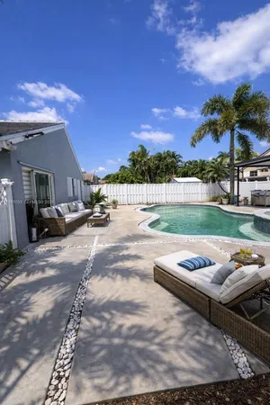 $4,100 | 19227 Northwest 22nd Street, Unit 19227, Pembroke Pines, FL 33029