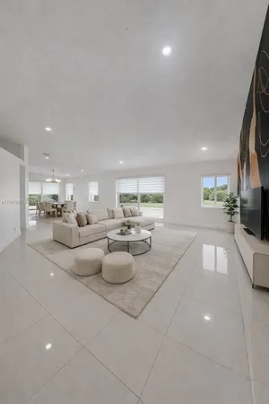 $4,100 | 19227 Northwest 22nd Street, Unit 19227, Pembroke Pines, FL 33029