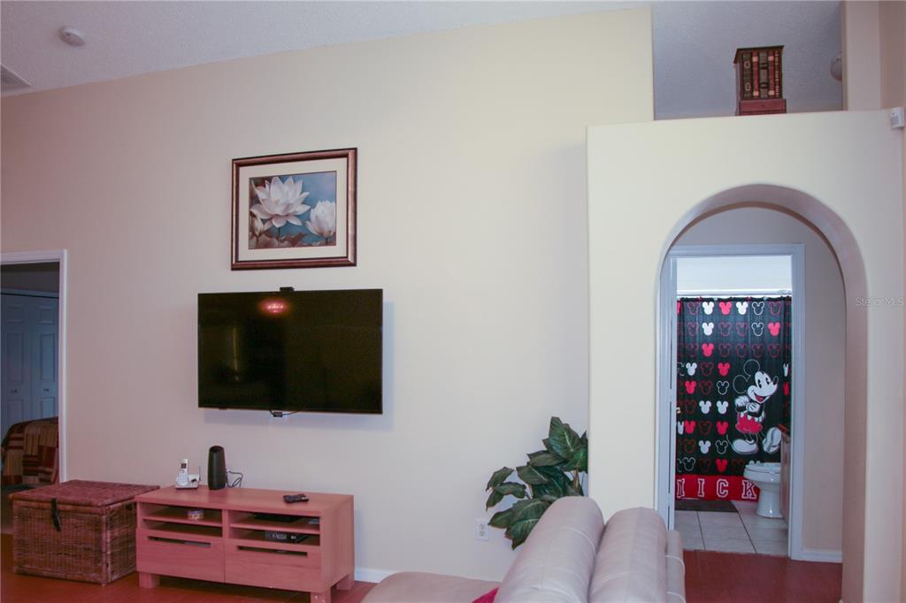 2643 Oneida Loop Kissimmee, FL 34747 - Photo 56 of 93 Gallery Image 56