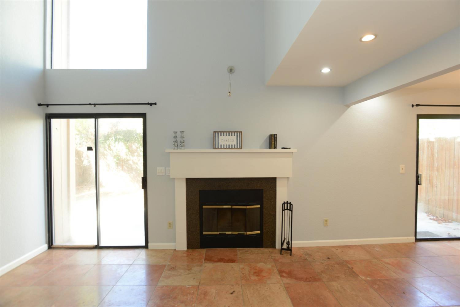 1401 Hood Road Sacramento, CA 95825 - Photo 11 of 46