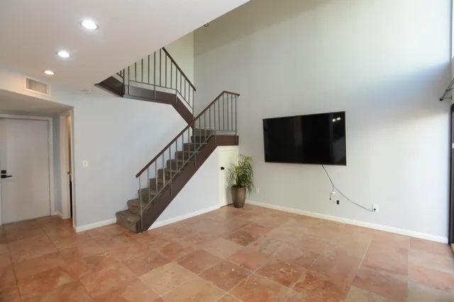 $340,000 | 1401 Hood Road, Sacramento, CA 95825