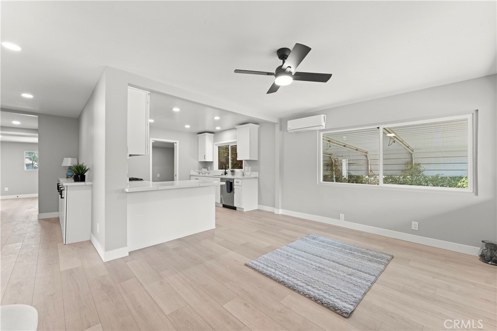 612 North Main Avenue Fallbrook, CA 92028 - Photo 2 of 32