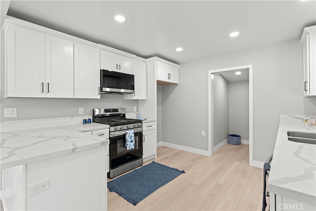 612 North Main Avenue Fallbrook, CA 92028 - Photo 6 of 32