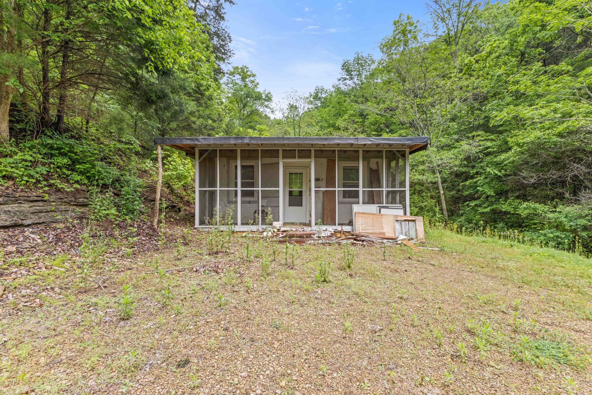 1026 Hill Road Ashland City, TN 37015 - Photo 1 of 18 Gallery Image 1