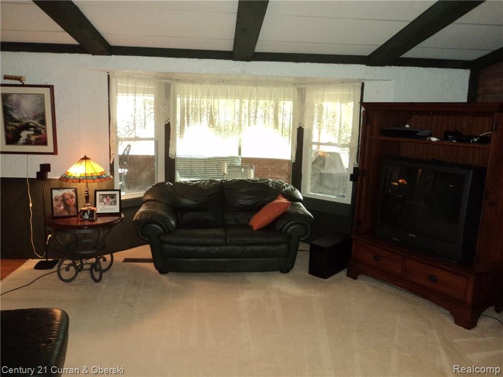 237 Henry Ruff Road Garden City, MI 48135 - Photo 23 of 35 GREAT RM. #2