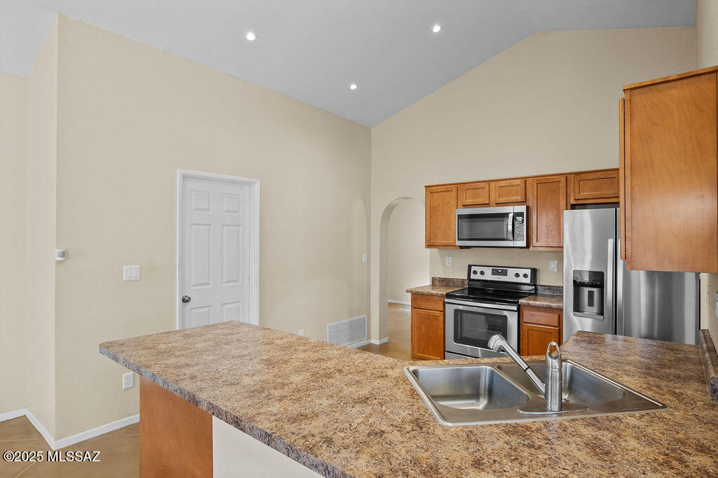 4519 South Chatam Ridge Tucson, AZ 85730 - Photo 17 of 43
