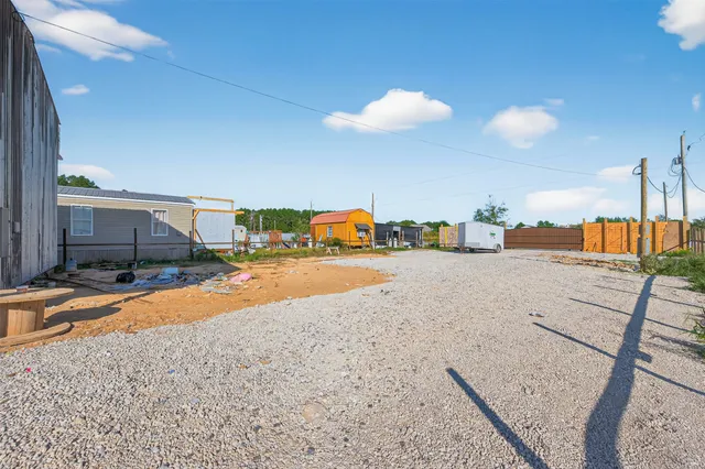 $800,000 | 1746 County Road 2209N, Cleveland, TX 77327