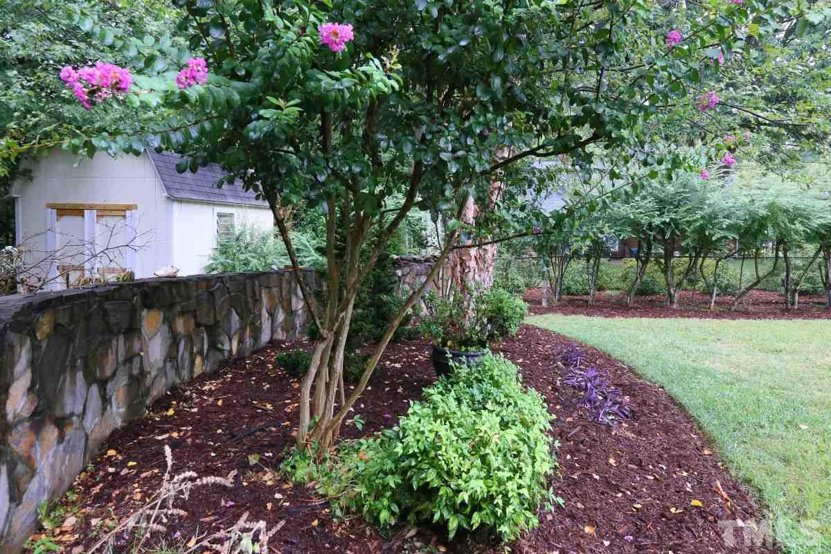 1013 Deerfield Road Raleigh, NC 27609 - Photo 17 of 25