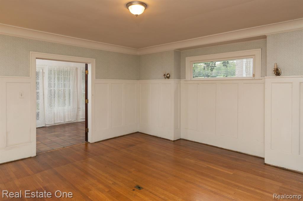 2136 Seminole Street Detroit, MI 48214 - Photo 12 of 37 Gallery Image 12