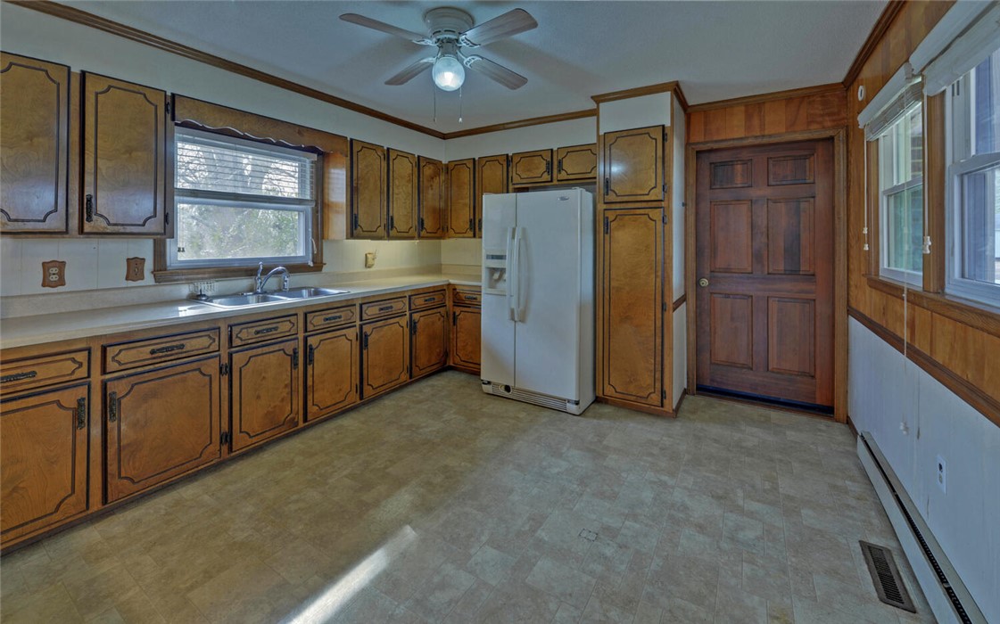 209 Lloyd Drive Anderson, SC 29621 - Photo 15 of 41