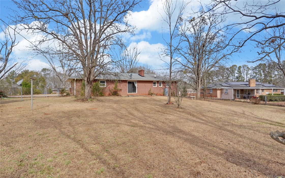 209 Lloyd Drive Anderson, SC 29621 - Photo 37 of 41