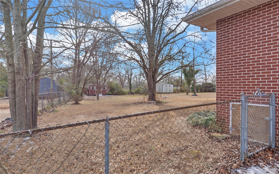 209 Lloyd Drive Anderson, SC 29621 - Photo 38 of 41