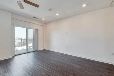 $225,000 | 4361 South Congress Avenue, Unit 527, Austin, TX 78745