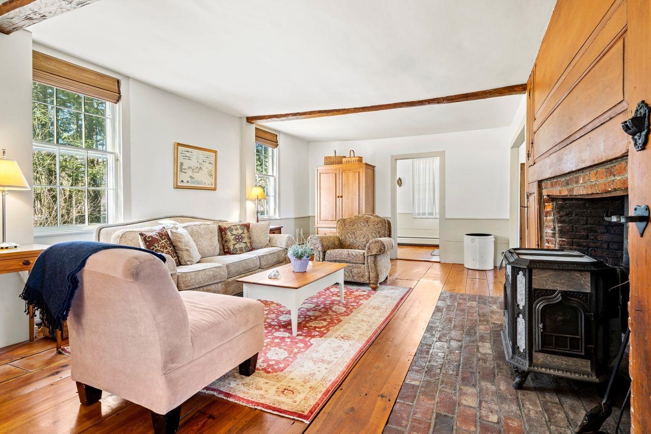 103 North Pepperell Road Hollis, NH 03049 - Photo 12 of 39