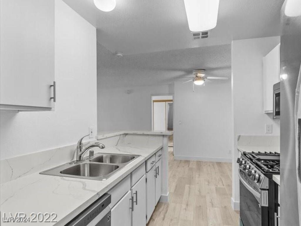 2200 South Fort Apache Road, Unit 2156 Las Vegas, NV 89117 - Photo 12 of 37