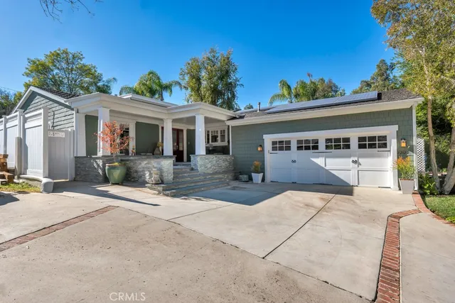 $1,299,000 | 22122 Ave Morelos, Woodland Hills, CA 91364