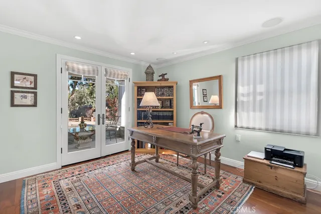 $1,299,000 | 22122 Ave Morelos, Woodland Hills, CA 91364