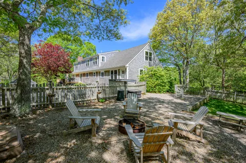 $995,000 | 284 Braggs Lane, Barnstable, MA 02630