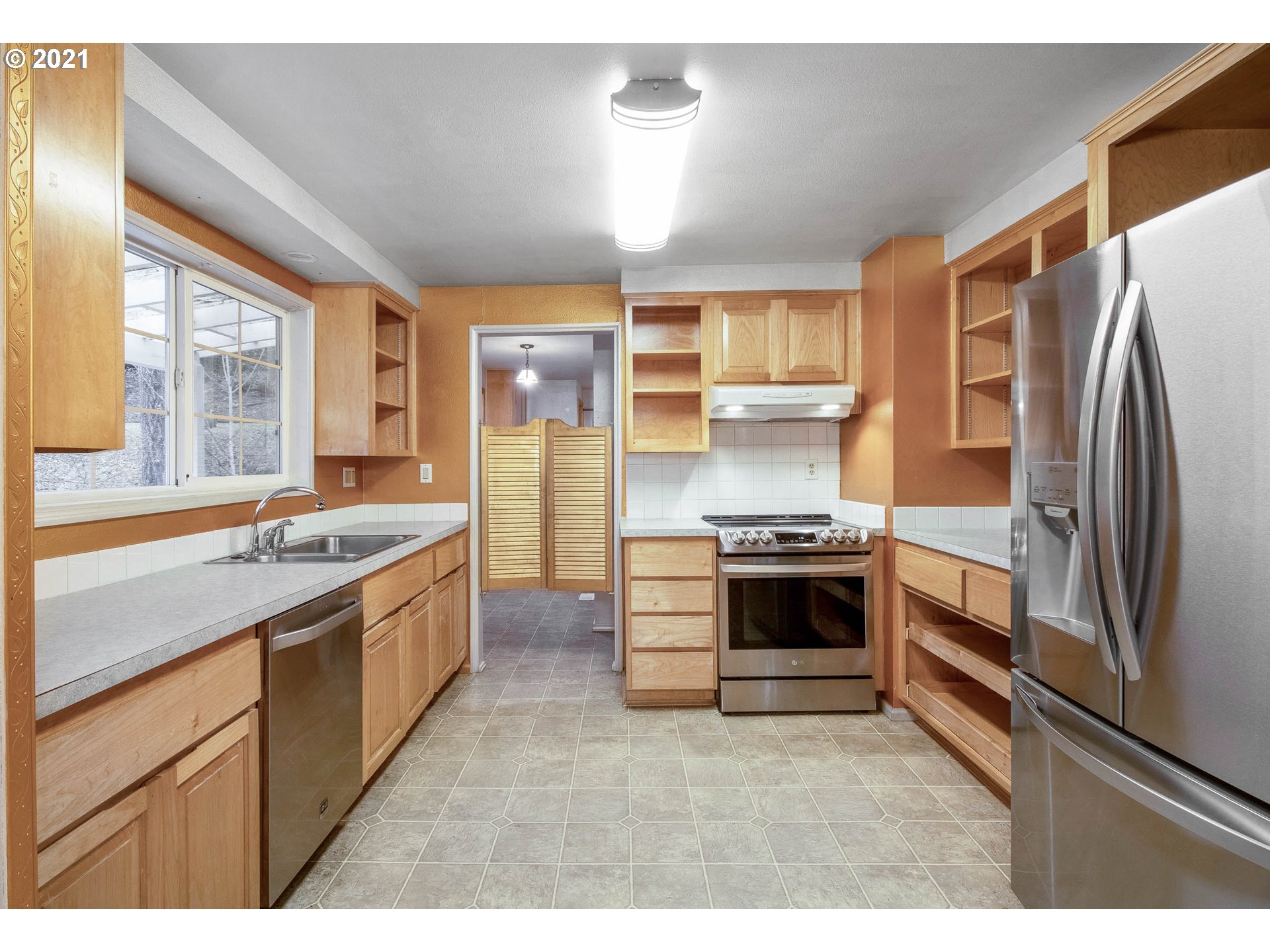 994 South 71st Street Springfield, OR 97478 - Photo 11 of 29 Gallery Image 11