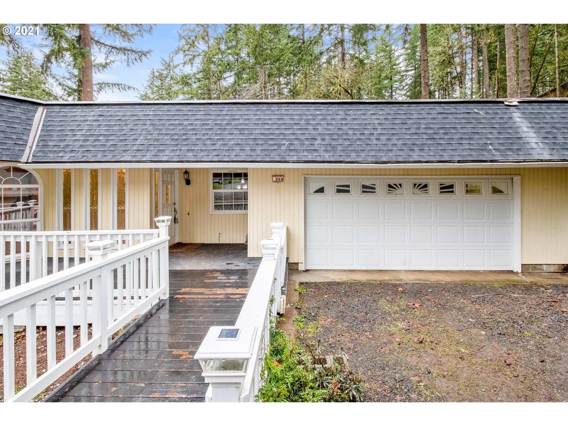 994 South 71st Street Springfield, OR 97478 - Photo 3 of 29 Gallery Image 3
