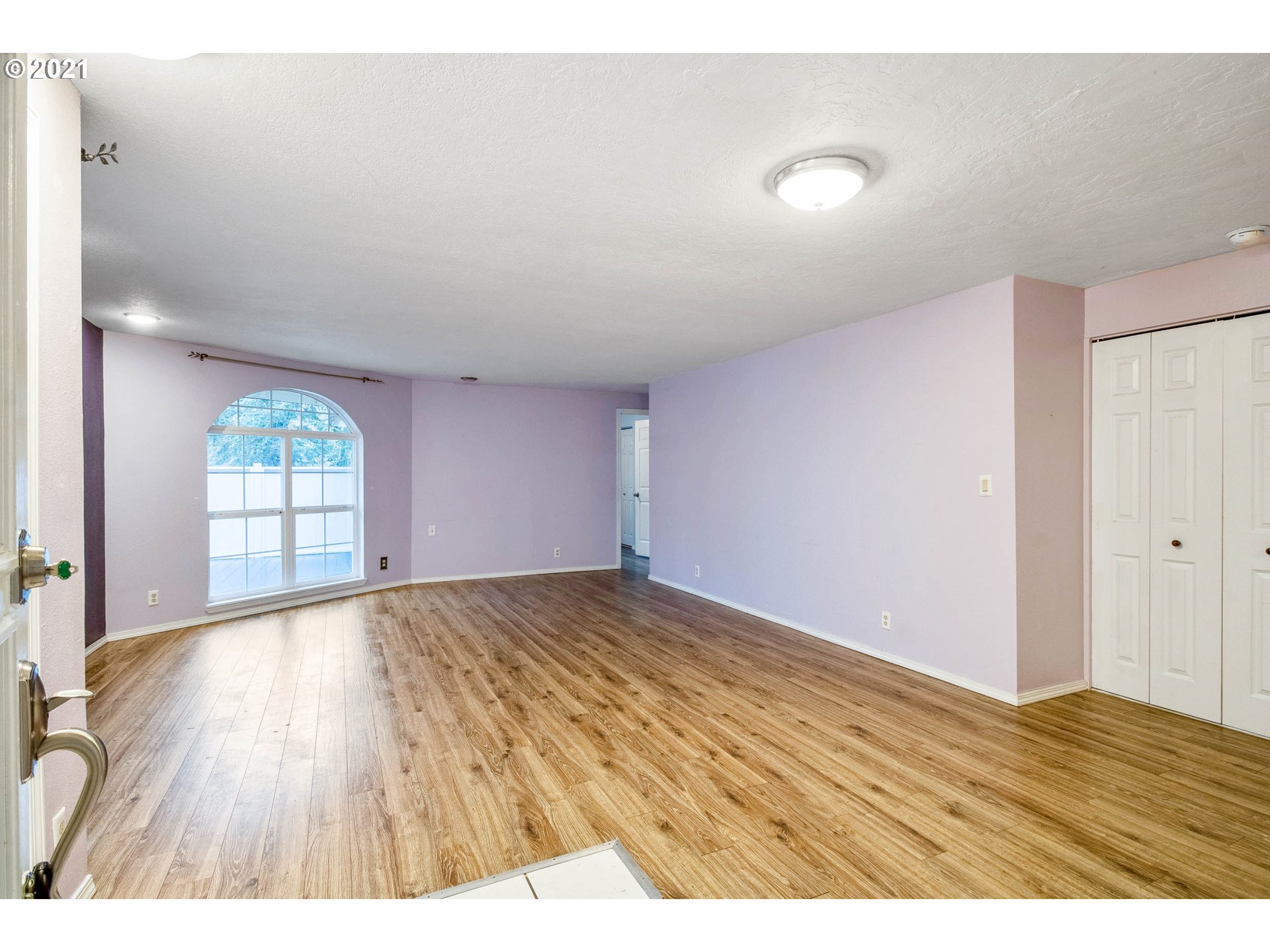 994 South 71st Street Springfield, OR 97478 - Photo 5 of 29 Gallery Image 5