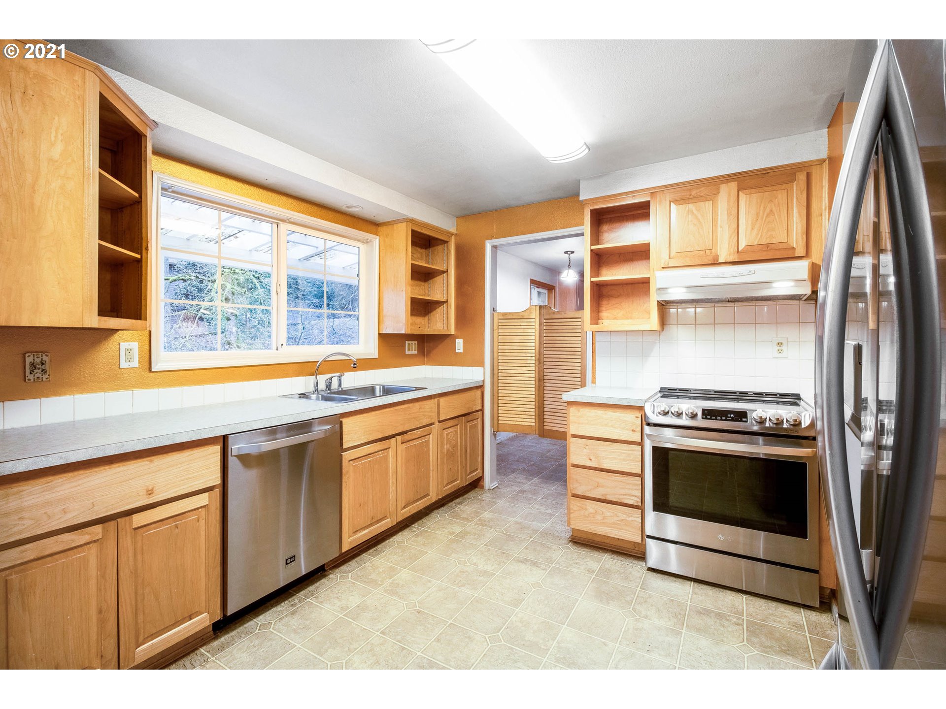 994 South 71st Street Springfield, OR 97478 - Photo 10 of 29 Gallery Image 10