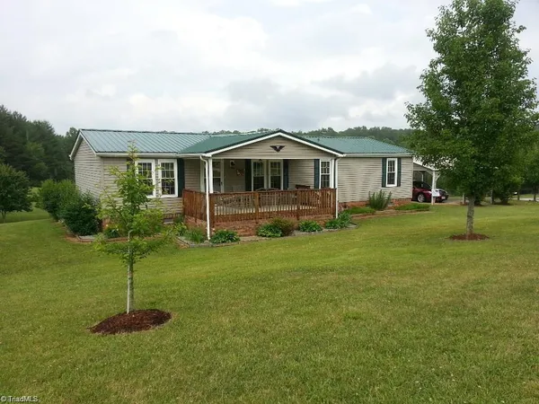 $199,900 | 43 Wolf Creek Lane, Ararat, VA 24053