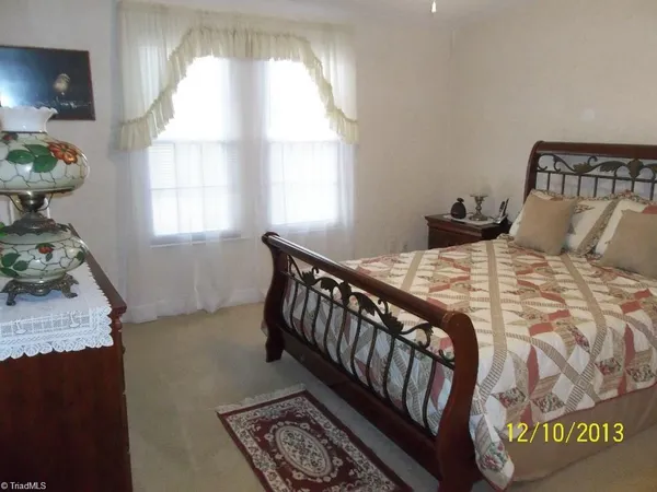 $199,900 | 43 Wolf Creek Lane, Ararat, VA 24053