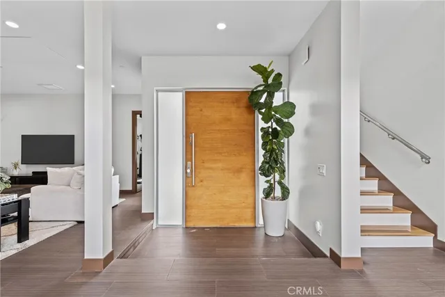 $15,000 | 16424 Marbro Drive, Encino, CA 91436