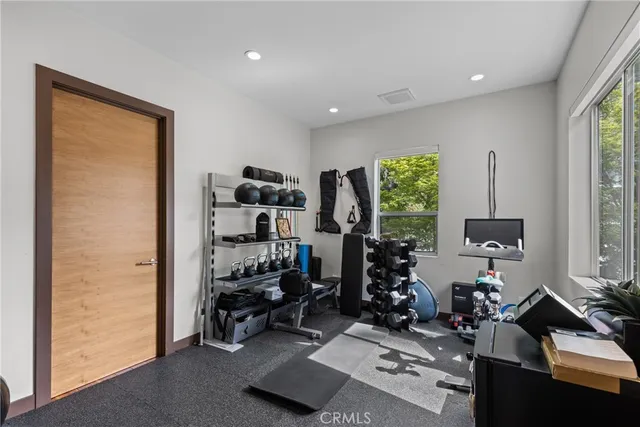 $15,000 | 16424 Marbro Drive, Encino, CA 91436