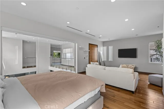 $15,000 | 16424 Marbro Drive, Encino, CA 91436