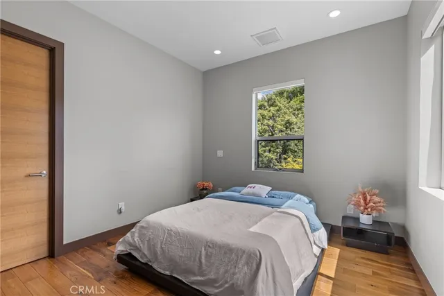 $15,000 | 16424 Marbro Drive, Encino, CA 91436