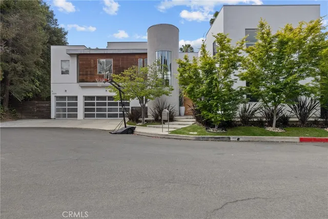 $15,000 | 16424 Marbro Drive, Encino, CA 91436