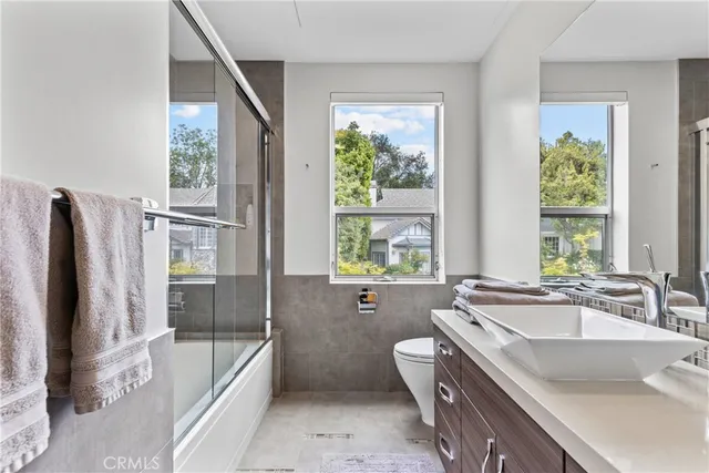 $15,000 | 16424 Marbro Drive, Encino, CA 91436