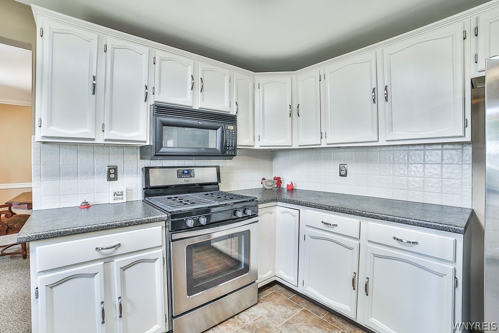 281 Ranch Trail Amherst, NY 14221 - Photo 13 of 47