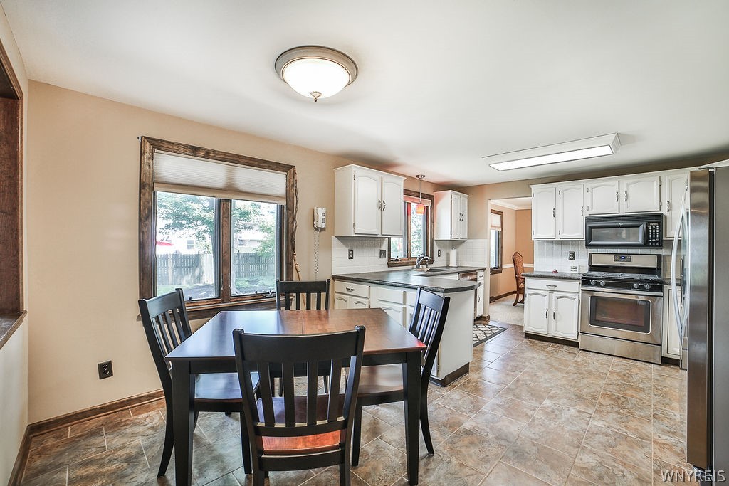 281 Ranch Trail Amherst, NY 14221 - Photo 15 of 47