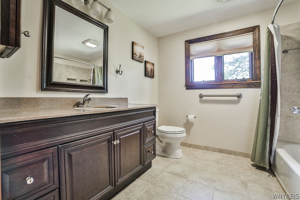 281 Ranch Trail Amherst, NY 14221 - Photo 34 of 47