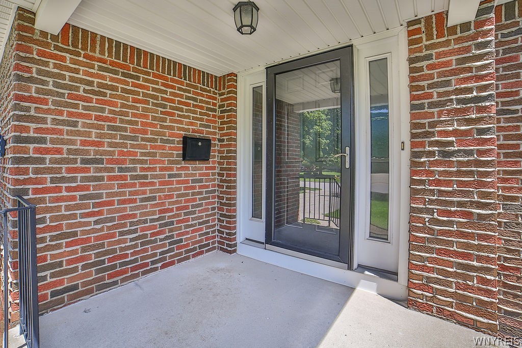 281 Ranch Trail Amherst, NY 14221 - Photo 4 of 47