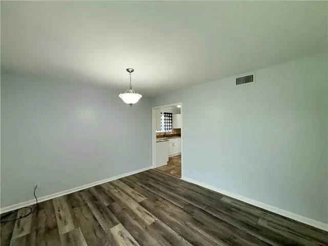 $2,650 | 312 East Broadway Avenue, Portland, TX 78374