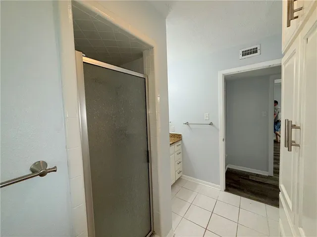 $2,650 | 312 East Broadway Avenue, Portland, TX 78374