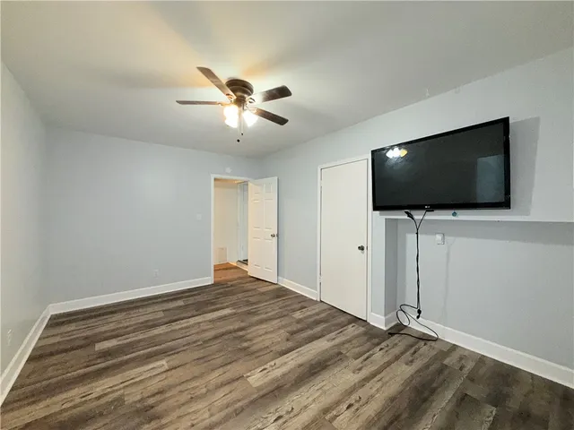 $2,650 | 312 East Broadway Avenue, Portland, TX 78374