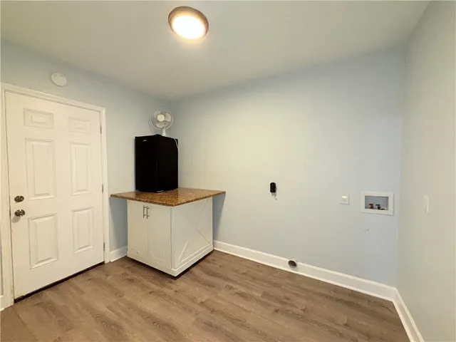 $2,650 | 312 East Broadway Avenue, Portland, TX 78374