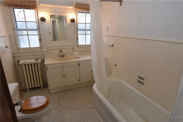 $1,450 | 2318 Genesee Street, Utica, NY 13502