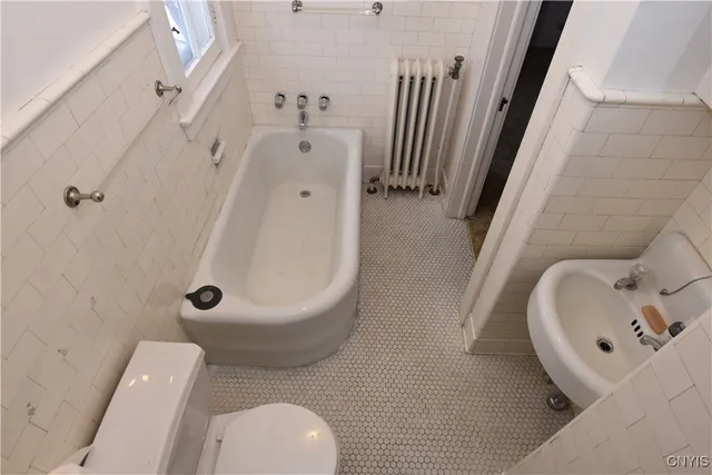 $1,450 | 2318 Genesee Street, Utica, NY 13502